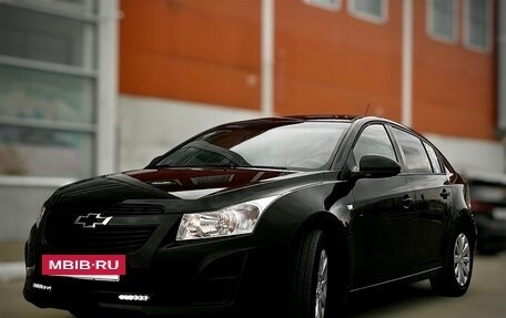 Chevrolet Cruze II, 2013 год, 900 000 рублей, 2 фотография