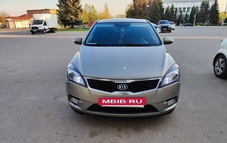 KIA cee'd I рестайлинг, 2012 год, 900 000 рублей, 4 фотография