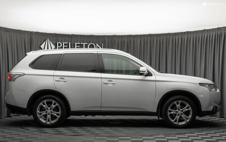 Mitsubishi Outlander III рестайлинг 3, 2014 год, 1 110 000 рублей, 7 фотография