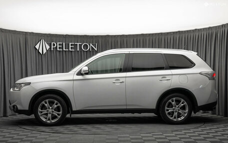 Mitsubishi Outlander III рестайлинг 3, 2014 год, 1 110 000 рублей, 8 фотография