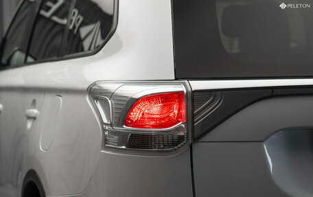 Mitsubishi Outlander III рестайлинг 3, 2014 год, 1 110 000 рублей, 24 фотография
