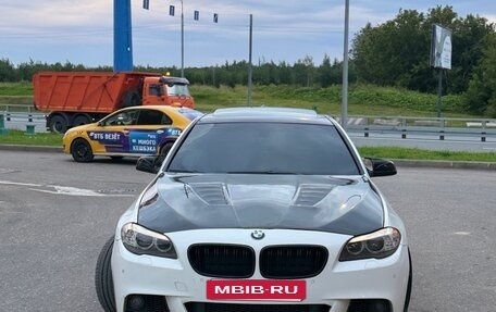 BMW 5 серия, 2012 год, 1 950 000 рублей, 3 фотография