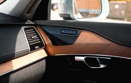 Volvo XC90 II рестайлинг, 2019 год, 4 300 000 рублей, 25 фотография