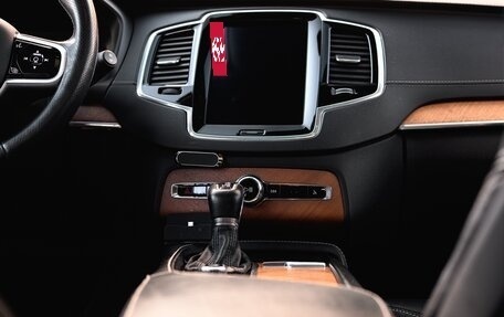 Volvo XC90 II рестайлинг, 2019 год, 4 300 000 рублей, 23 фотография