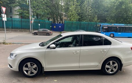 Volkswagen Jetta VI, 2012 год, 950 000 рублей, 2 фотография