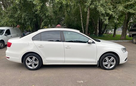 Volkswagen Jetta VI, 2012 год, 950 000 рублей, 3 фотография