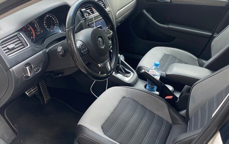 Volkswagen Jetta VI, 2012 год, 950 000 рублей, 13 фотография