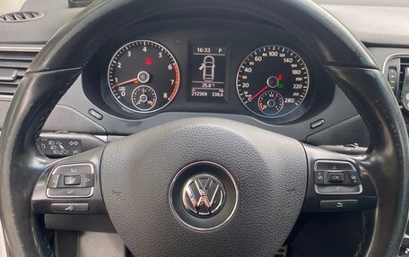 Volkswagen Jetta VI, 2012 год, 950 000 рублей, 17 фотография