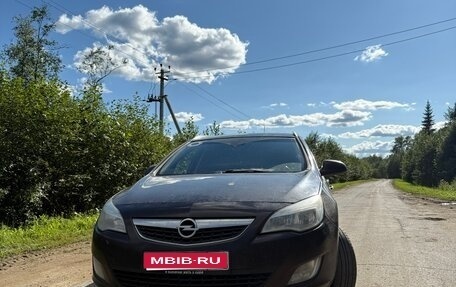 Opel Astra J, 2012 год, 750 000 рублей, 1 фотография