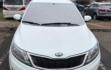 KIA Rio III рестайлинг, 2013 год, 770 000 рублей, 2 фотография