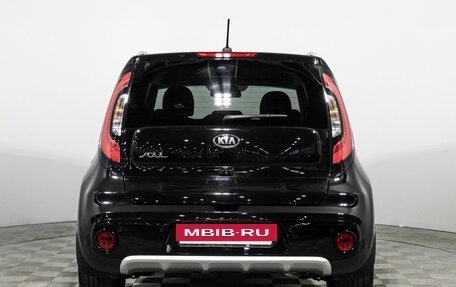 KIA Soul II рестайлинг, 2018 год, 1 749 700 рублей, 6 фотография
