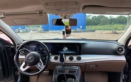 Mercedes-Benz E-Класс, 2020 год, 3 350 000 рублей, 9 фотография