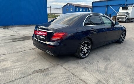 Mercedes-Benz E-Класс, 2020 год, 3 350 000 рублей, 4 фотография