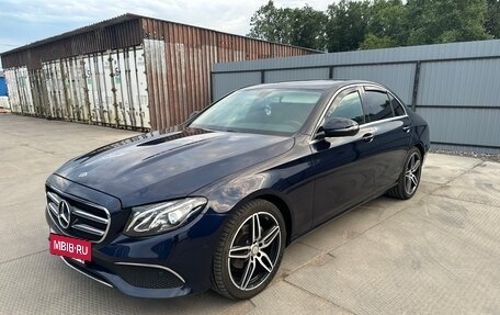 Mercedes-Benz E-Класс, 2020 год, 3 350 000 рублей, 5 фотография