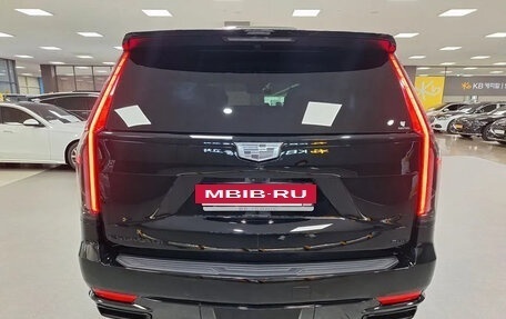 Cadillac Escalade V, 2022 год, 9 500 777 рублей, 4 фотография