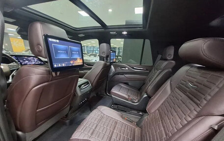 Cadillac Escalade V, 2022 год, 9 500 777 рублей, 17 фотография