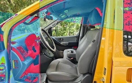 Hyundai Grand Starex Grand Starex I рестайлинг 2, 2020 год, 1 990 000 рублей, 6 фотография