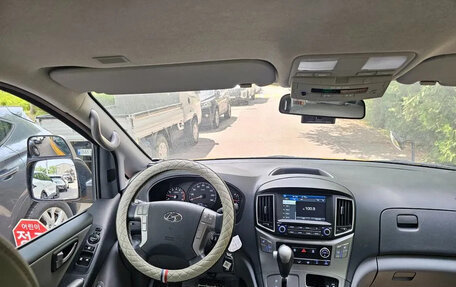 Hyundai Grand Starex Grand Starex I рестайлинг 2, 2020 год, 1 990 000 рублей, 11 фотография