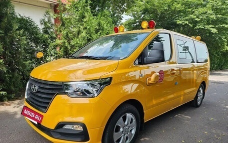 Hyundai Grand Starex Grand Starex I рестайлинг 2, 2020 год, 1 990 000 рублей, 19 фотография