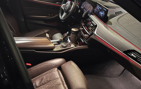 BMW 5 серия, 2018 год, 3 300 000 рублей, 5 фотография