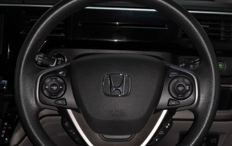 Honda Stepwgn IV, 2019 год, 2 099 000 рублей, 13 фотография