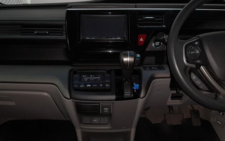 Honda Stepwgn IV, 2019 год, 2 099 000 рублей, 12 фотография