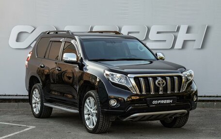 Toyota Land Cruiser Prado 150 рестайлинг 2, 2017 год, 4 000 000 рублей, 1 фотография