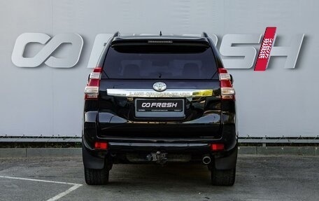 Toyota Land Cruiser Prado 150 рестайлинг 2, 2017 год, 4 000 000 рублей, 4 фотография
