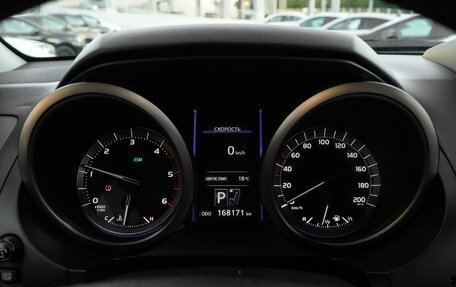 Toyota Land Cruiser Prado 150 рестайлинг 2, 2017 год, 4 000 000 рублей, 12 фотография