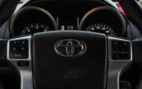 Toyota Land Cruiser Prado 150 рестайлинг 2, 2017 год, 4 000 000 рублей, 23 фотография