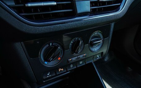 Skoda Rapid II, 2021 год, 1 295 000 рублей, 12 фотография