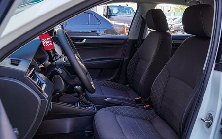 Skoda Rapid II, 2021 год, 1 295 000 рублей, 10 фотография