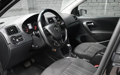 Volkswagen Polo VI (EU Market), 2015 год, 999 000 рублей, 16 фотография