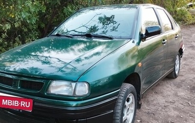 Volkswagen Polo III рестайлинг, 1996 год, 299 000 рублей, 1 фотография