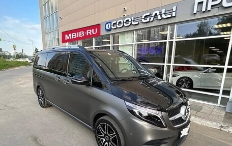 Mercedes-Benz V-Класс, 2020 год, 7 000 000 рублей, 12 фотография