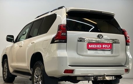 Toyota Land Cruiser Prado 150 рестайлинг 2, 2017 год, 5 200 000 рублей, 8 фотография