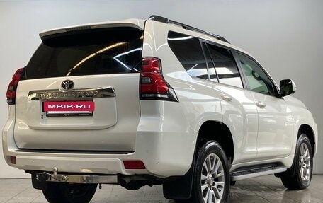 Toyota Land Cruiser Prado 150 рестайлинг 2, 2017 год, 5 200 000 рублей, 6 фотография