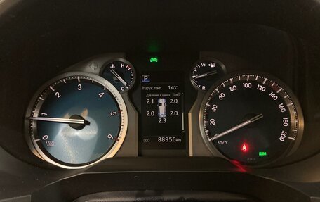 Toyota Land Cruiser Prado 150 рестайлинг 2, 2017 год, 5 200 000 рублей, 23 фотография