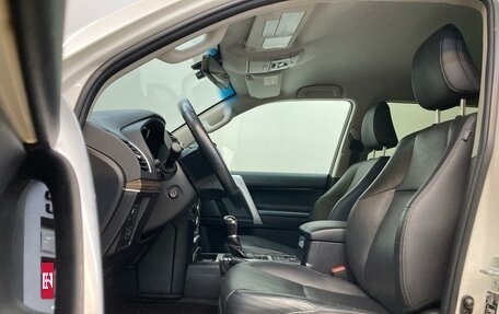 Toyota Land Cruiser Prado 150 рестайлинг 2, 2017 год, 5 200 000 рублей, 14 фотография