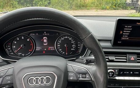 Audi A4, 2018 год, 2 360 000 рублей, 10 фотография