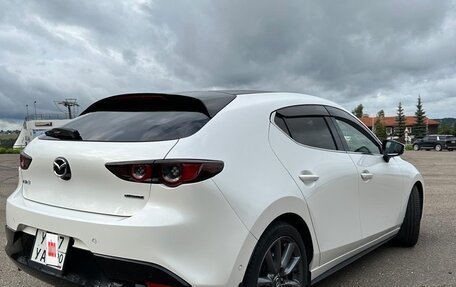 Mazda 3, 2019 год, 1 950 000 рублей, 4 фотография