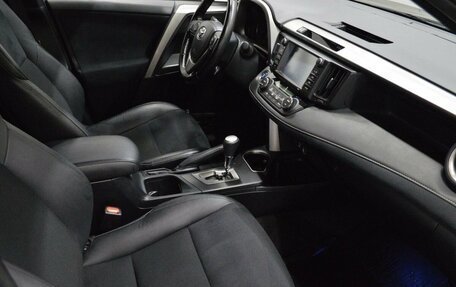 Toyota RAV4, 2016 год, 2 249 000 рублей, 12 фотография