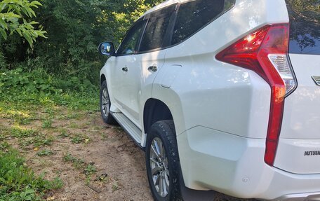 Mitsubishi Pajero Sport III рестайлинг, 2018 год, 2 600 000 рублей, 6 фотография