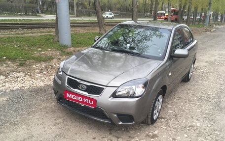 KIA Rio II, 2010 год, 450 000 рублей, 1 фотография