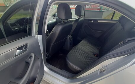 Volkswagen Jetta VI, 2014 год, 1 050 000 рублей, 6 фотография