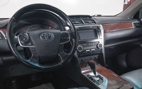 Toyota Camry, 2012 год, 1 499 000 рублей, 8 фотография