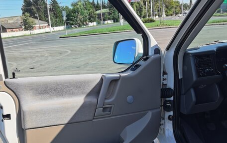 Volkswagen Transporter T4, 2002 год, 1 250 000 рублей, 14 фотография