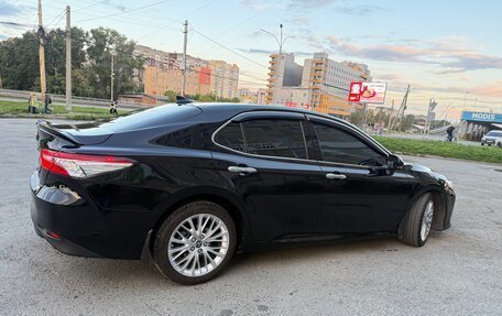 Toyota Camry, 2021 год, 3 100 000 рублей, 2 фотография