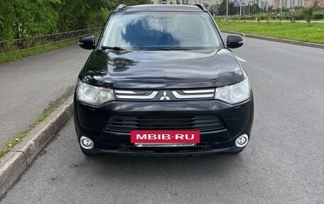 Mitsubishi Outlander III рестайлинг 3, 2012 год, 1 149 000 рублей, 3 фотография