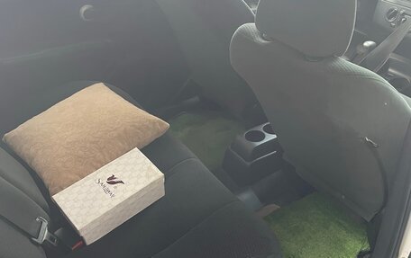 Nissan Tiida, 2011 год, 650 000 рублей, 8 фотография